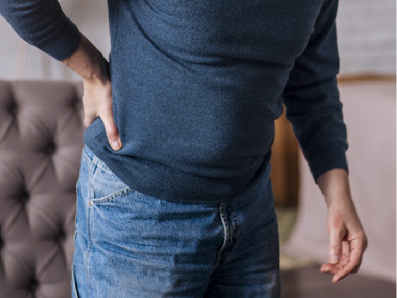 علل درد پرینه در مردان و زنان | چرا میان‌دوراه درد می‌گیرد؟