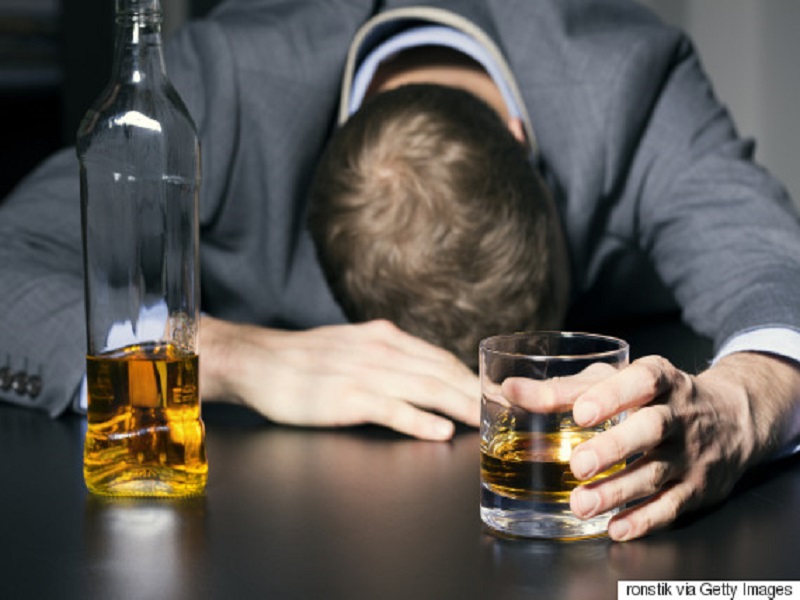تاثیر الکل و سایر عوامل بر رابطه جنسی مردان 